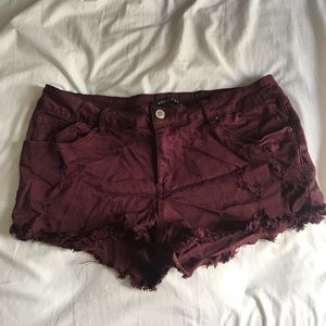 Cute maroon shorts